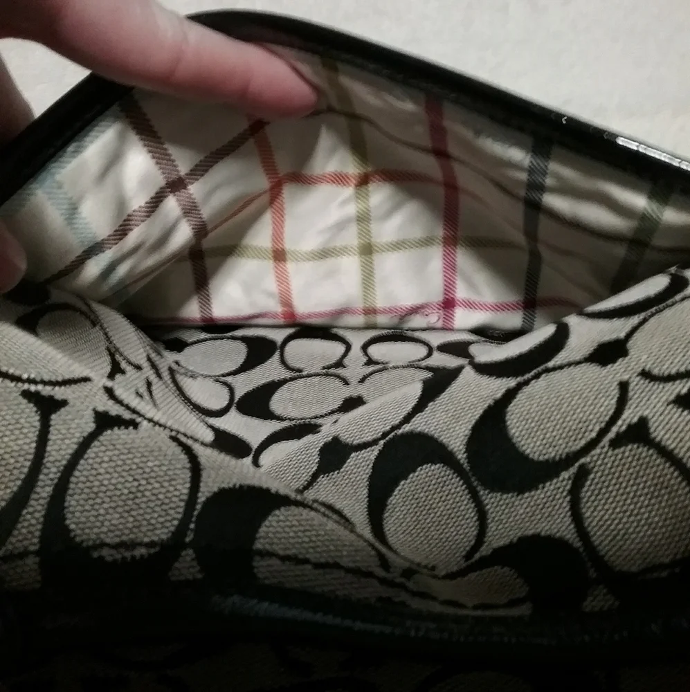 Authentic Coach Bleecker Signature Canvas Black Patent Leather Tote Bag 12564
